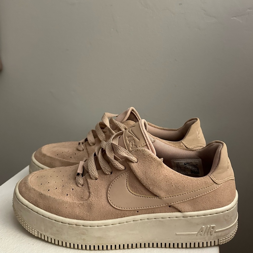 Nike Sage lows